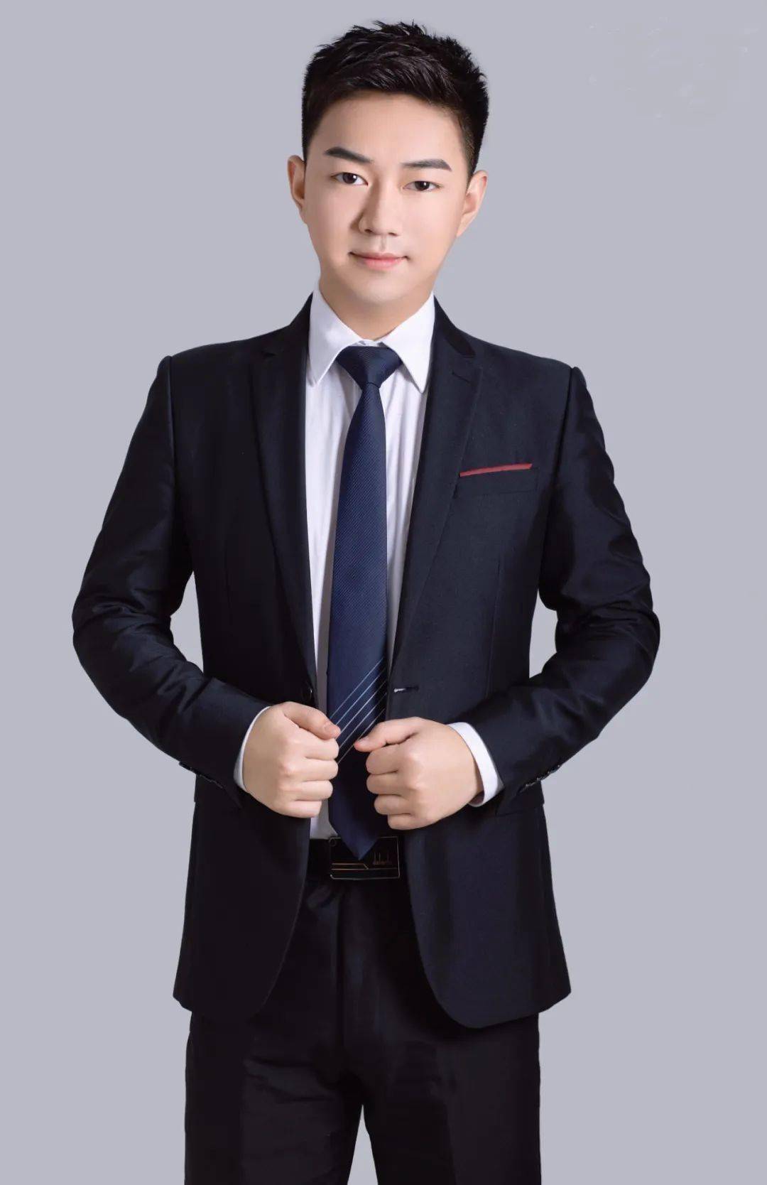 王小萍 视觉与舞美负责人